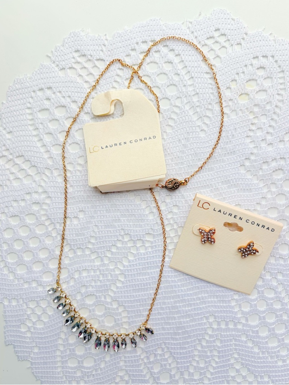 Lauren Conrad Pendant Necklace & Earring Bundle 🤍✨